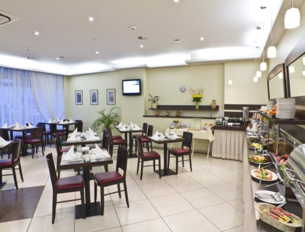 Ivbergs Hotel Messe Nord Берлин Экстерьер фото