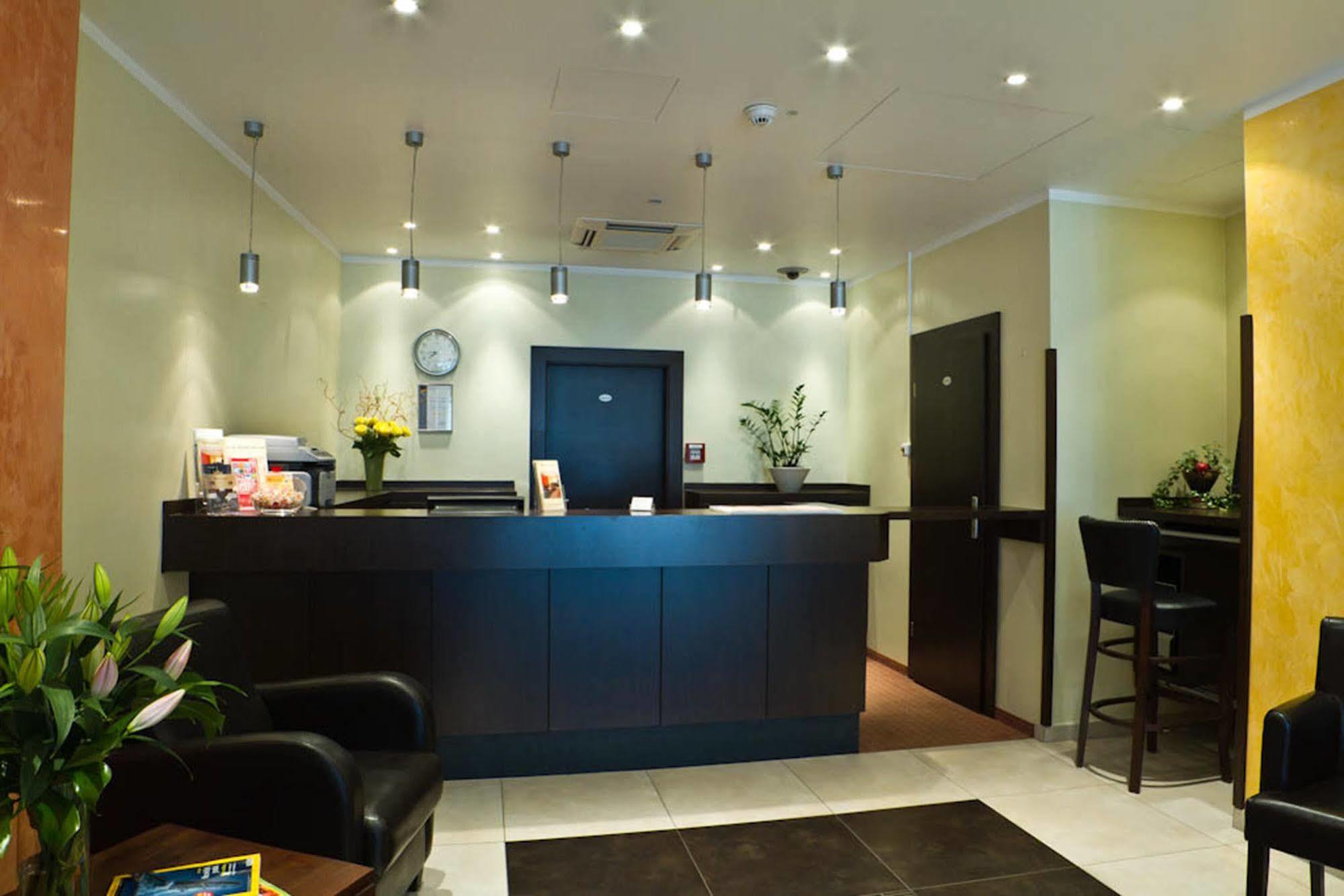 Ivbergs Hotel Messe Nord Берлин Экстерьер фото